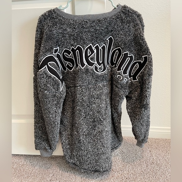 Disneyland fleece Sherpa spirit jersey. Size Xs. Unisex. - Picture 4 of 8